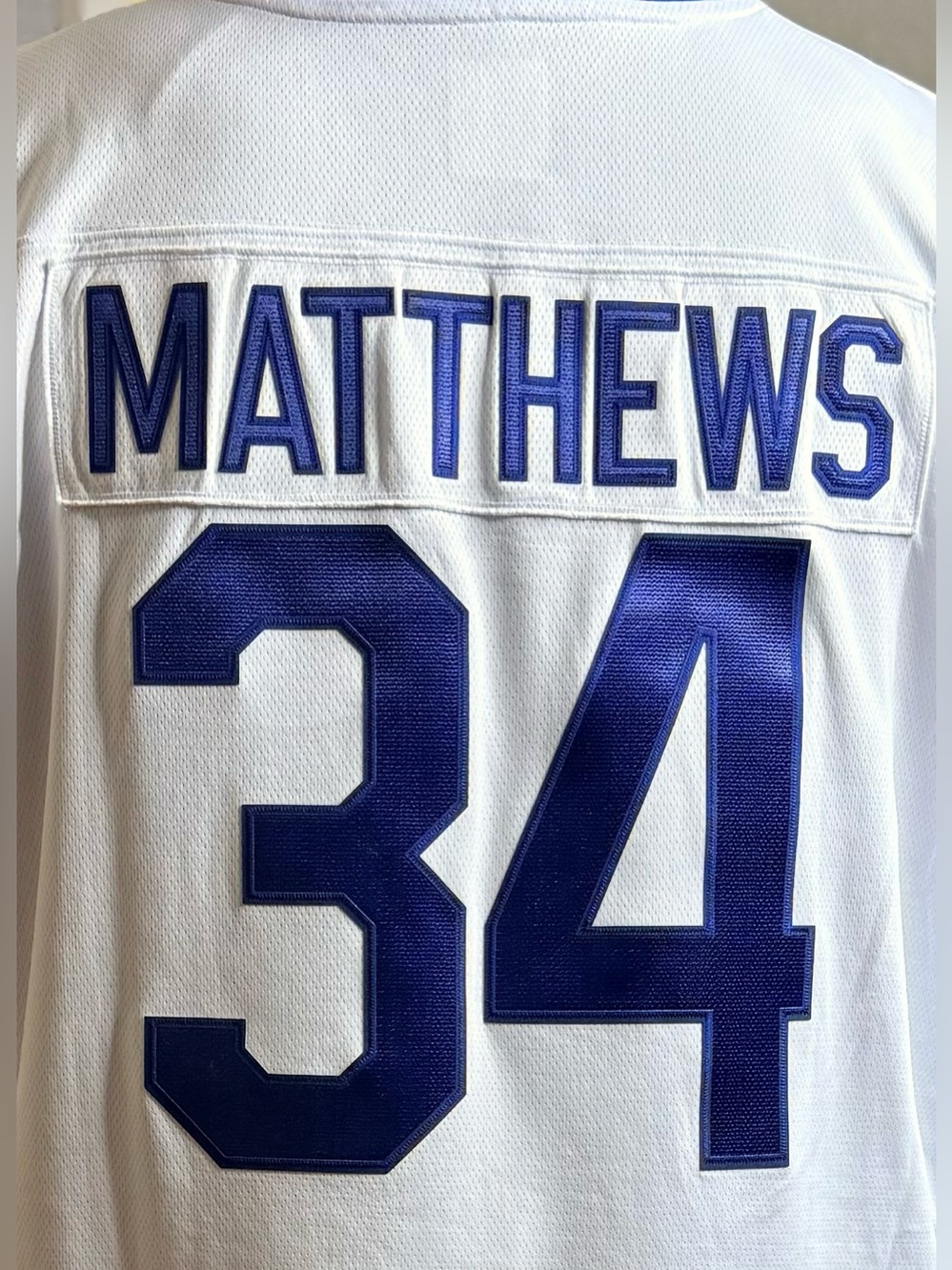Gorgeous Fanatics Maple Leafs Matthews No.34 Breakaway Sleeveless Jersey!!!